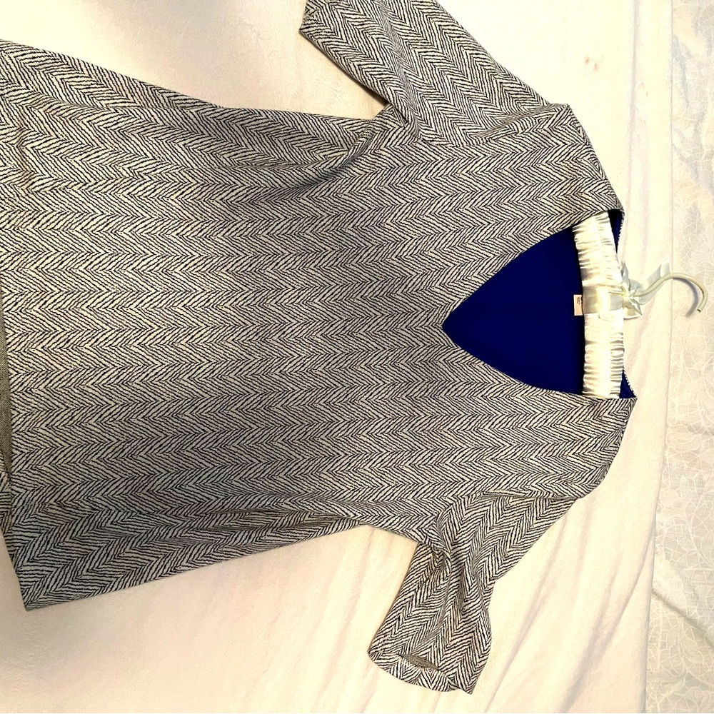 H&M tee - Picture 3 of 3